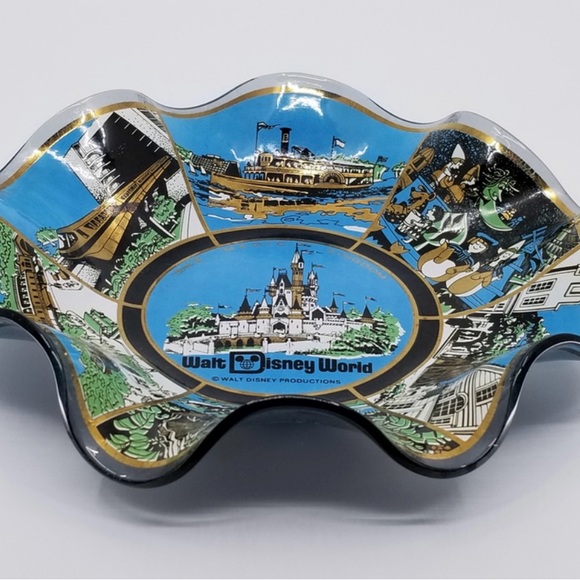 Vintage Walt Disney World Scalloped Plate Blue & Gold Glass - Picture 5 of 5